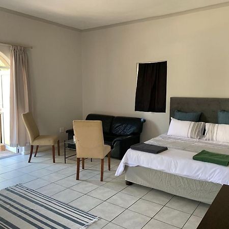 Le Grec Wine Tram Apartment Franschhoek Extérieur photo