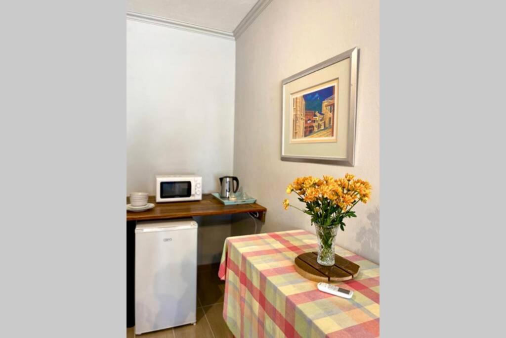 Le Grec Wine Tram Apartment Franschhoek Extérieur photo